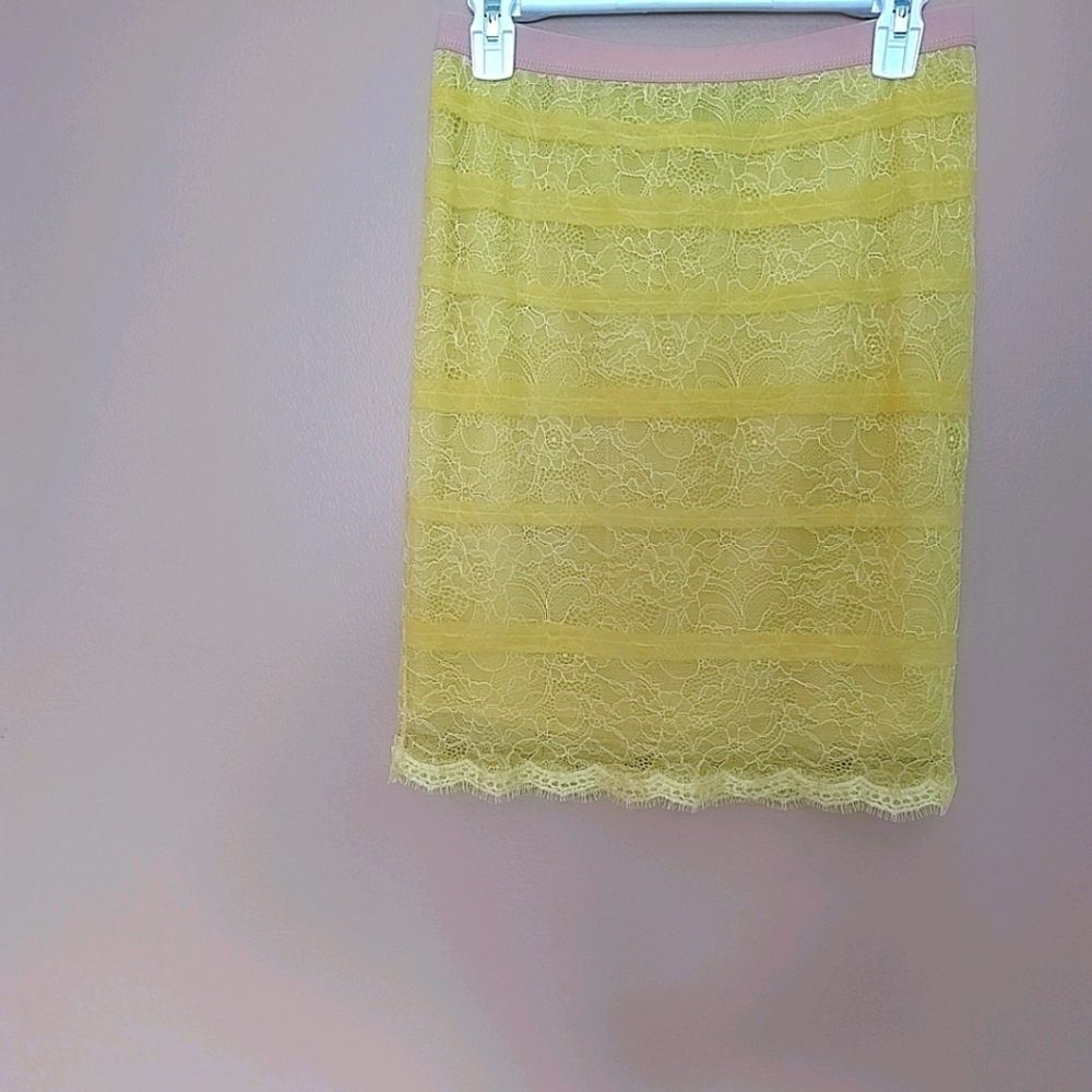 BCBGMaxAzria yellow lace skirt